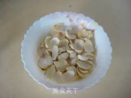 Make Honey lily juice step 1