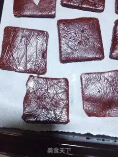 Make A red-coloured cookie step 6