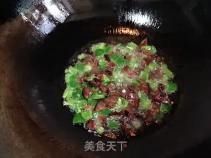 Make Pepper sausage fried rice step 2