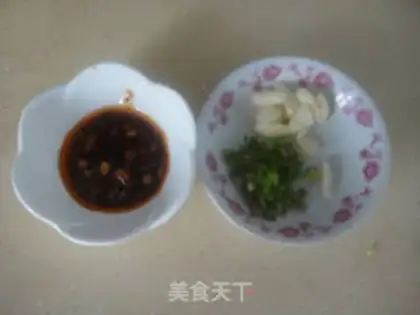 Make Red-burned old cucumber step 1