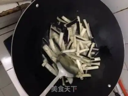 Make Sausage eggplant step 1