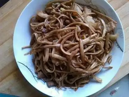 Make A dry pot of tea and mushrooms step 6