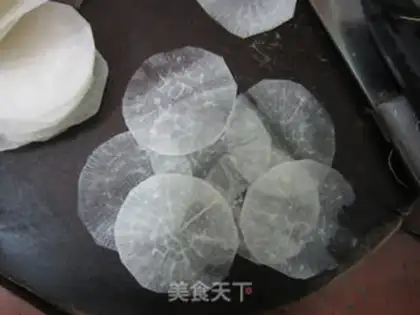 Make Crystal meat rolls step 4