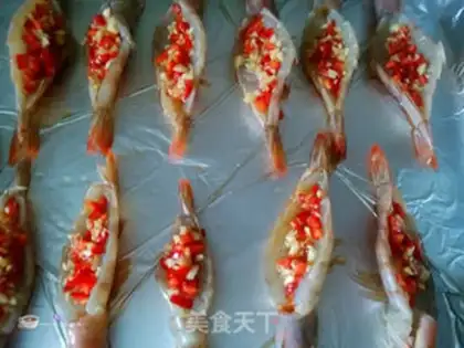 Make Garlic on the back shrimp step 6