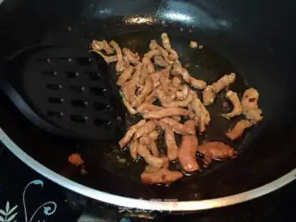 Make Cream peppers, ginger meat step 5