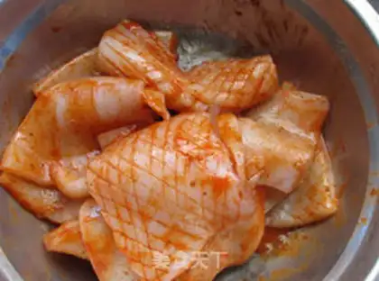Make Spicy squid rolls step 3
