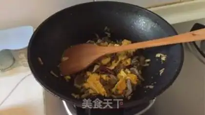 Make Spicy eggs step 6