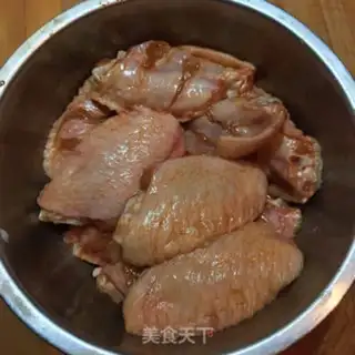 Make Chicken wings in Orleans step 2