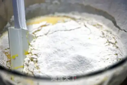 Make A hive cake step 4