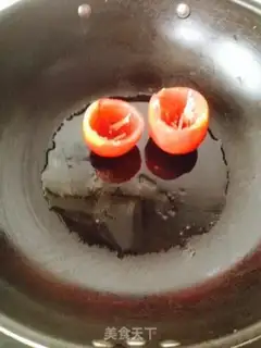 Make Tomatoes, golden needle mushrooms step 1