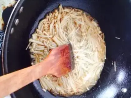 Make Yellowfish noodles step 5