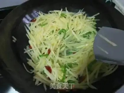Make Spicy potatoes step 3