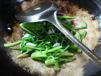 Make Garlic carrots step 7