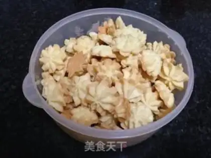 Make Flower cookies step 6