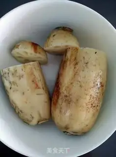 Make Ice-cracked red date rice step 1