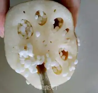 Make Ice-cracked red date rice step 2
