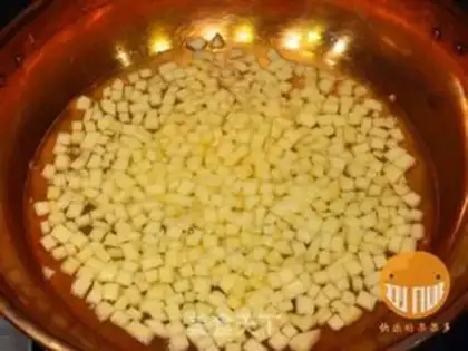 Make Cinnamon apple syrup step 4