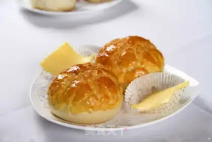 Make Sweet, soft pineapple buns step 8