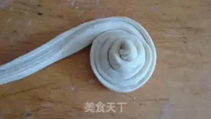 Make Hand grab cake step 7