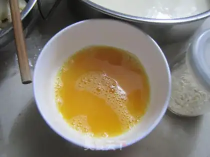 Make Egg onion waffles step 1