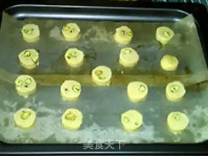 Make Pistachio honey pretzels step 11