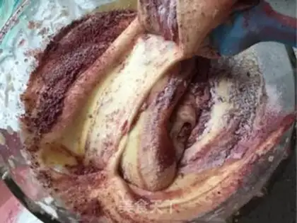 Make Heart velvet cream cake step 4