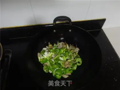 Make Garlic intestines step 3