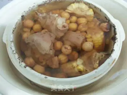 Make Lotus corn pig hoof soup step 8