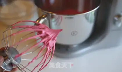 Make Peach vanilla macaron step 3