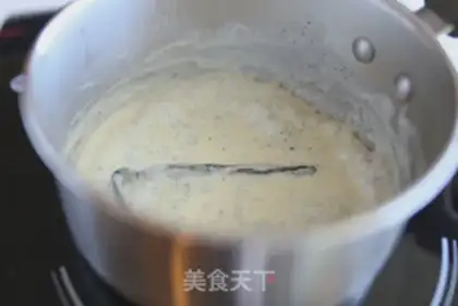 Make Peach vanilla macaron step 10