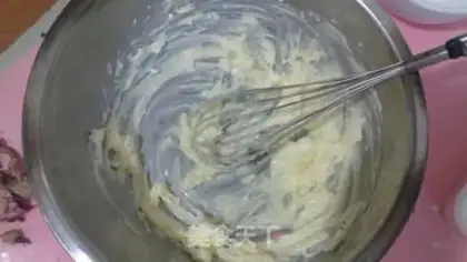 Make Rose heart-shaped cookies step 5