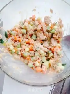 Make Tuna sandwich step 4