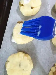 Make raisin scon step 6