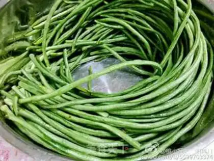 Make Northeast pickles step 1