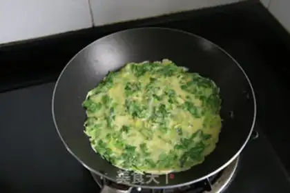 Make Celery omelet step 3