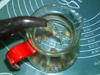 Make Rose tea step 2