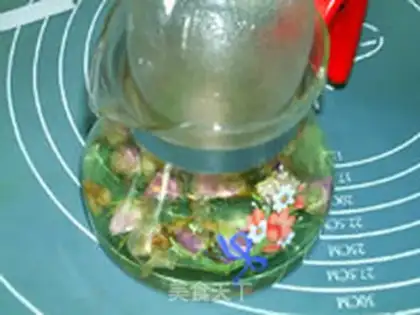 Make Rose tea step 4