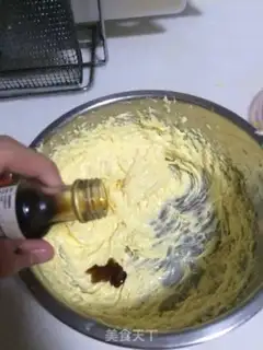 Make Vanilla butter cookies step 3