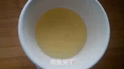 Make Hand grab cake step 4