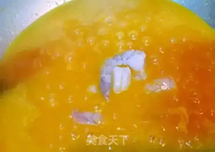 Make Pumpkin seafood soup step 4