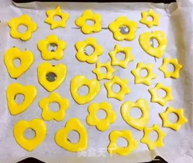 Make Glass heart cookies step 11