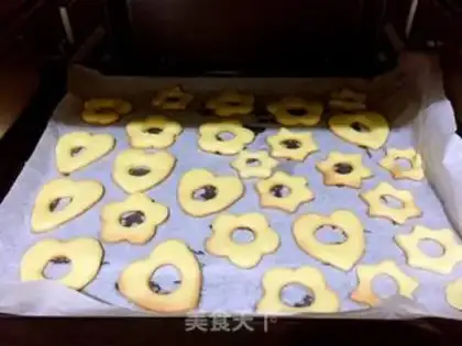 Make Glass heart cookies step 12