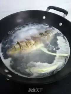 Make Squid soup step 1