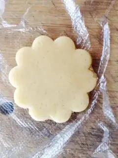 Make Glass heart cookies step 9