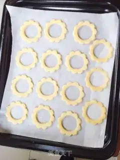 Make Glass heart cookies step 11