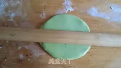 Make Colored springcakes step 8