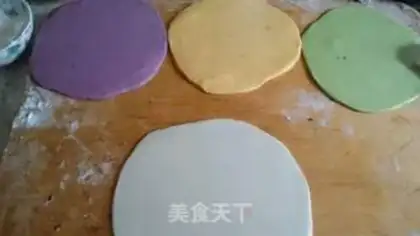 Make Colored springcakes step 9