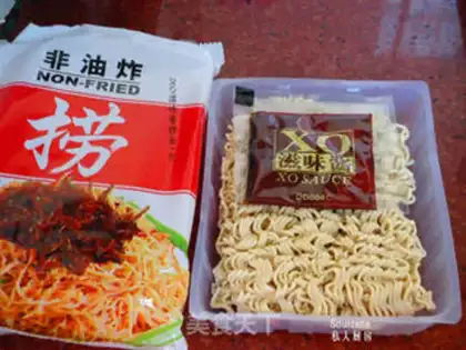 Make X-O SAUCE FOR NOODLES step 0