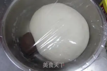 Make Panda bun step 2