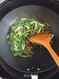Make Garlic fried meat step 7